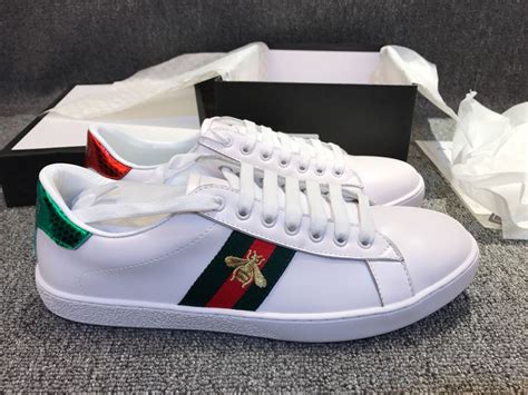 precio de los tenis gucci